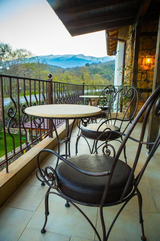 Archontiko Emmanouilidi Suites Като-Лутраки Экстерьер фото