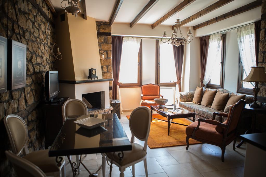 Archontiko Emmanouilidi Suites Като-Лутраки Экстерьер фото