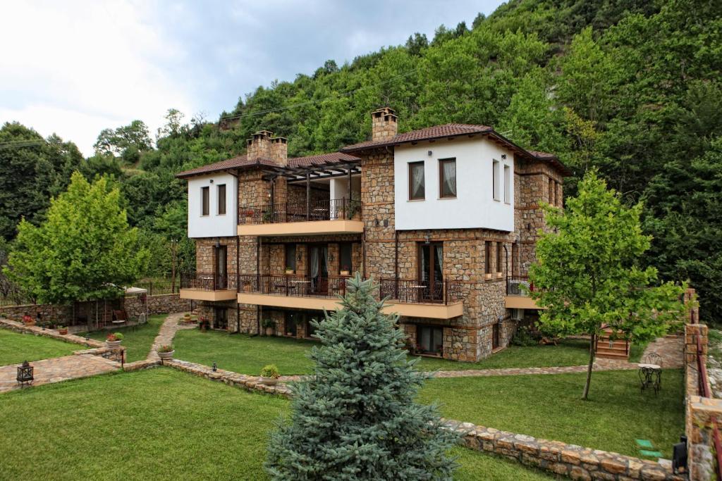 Archontiko Emmanouilidi Suites Като-Лутраки Экстерьер фото