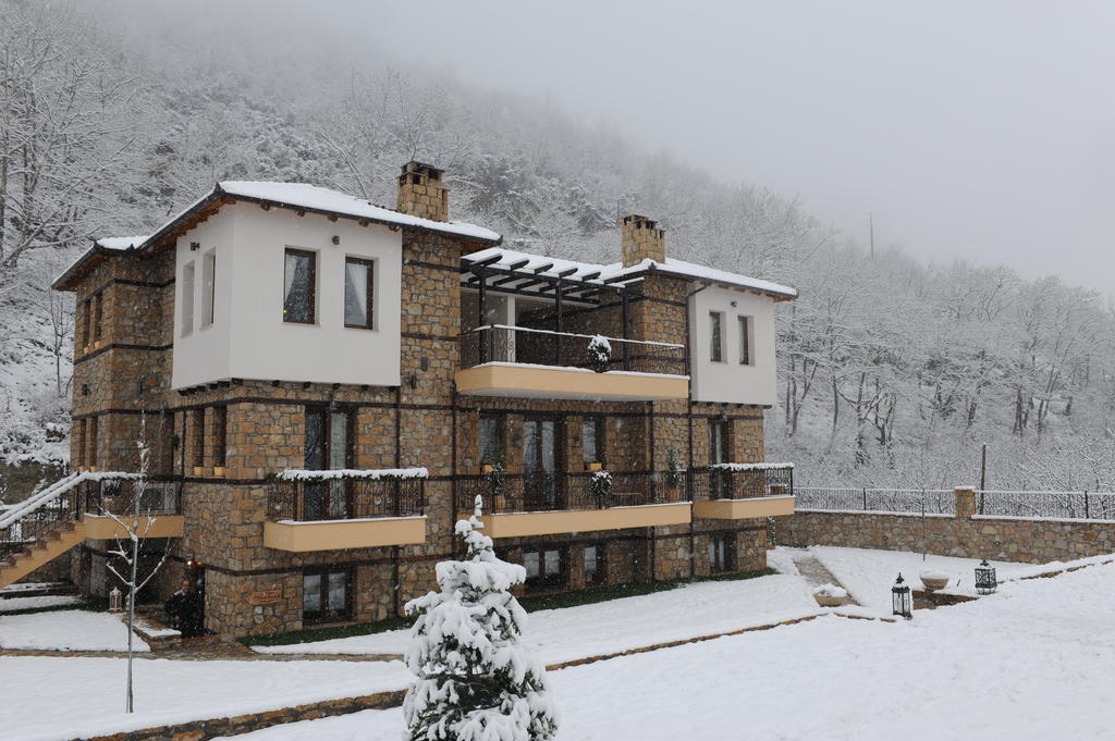 Archontiko Emmanouilidi Suites Като-Лутраки Экстерьер фото