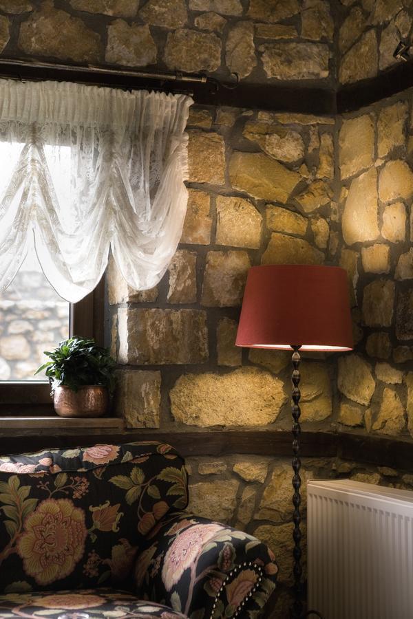Archontiko Emmanouilidi Suites Като-Лутраки Экстерьер фото